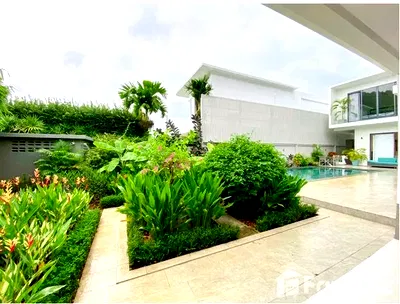 Houses for sale Muang Phuket Phuket : 3 Bedroom Villa for sale in Rawai, Phuket  5997811