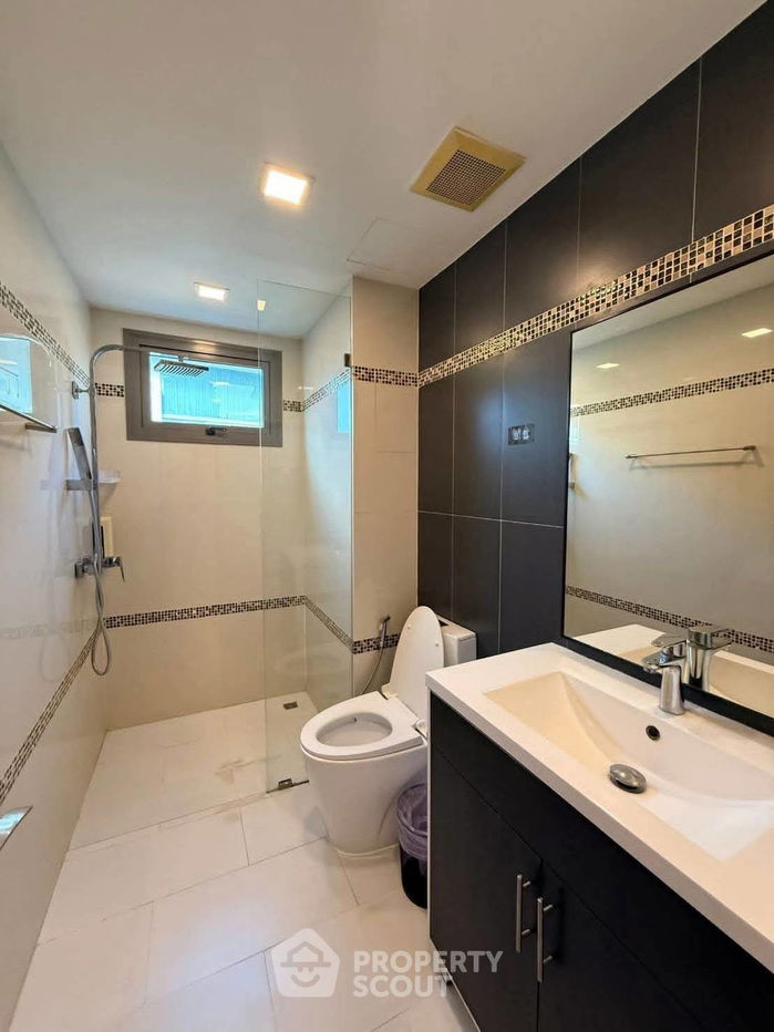 picture 2-BR Condo at Club Royal Condominiums close to Sanctuary of Truth (ID 2453468) - 3/16