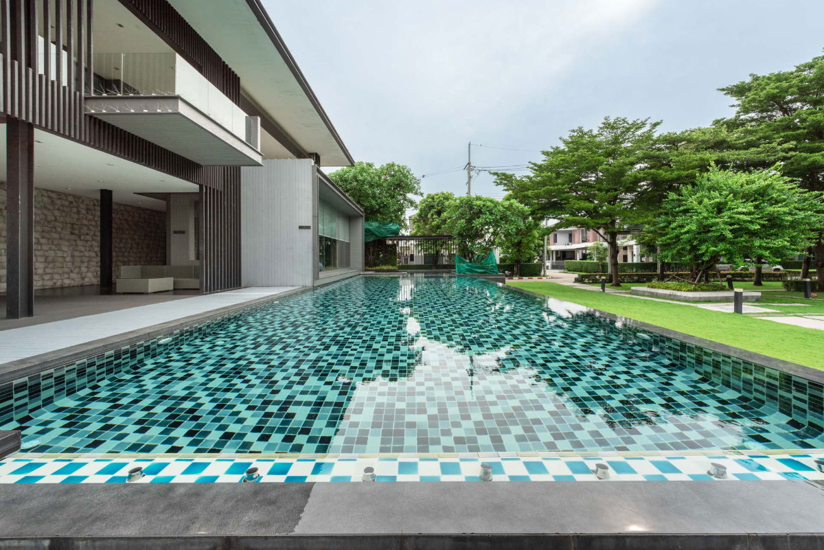 picture Luxury Detached House at The City Ramintra | 4 Bedrooms 4 Bathrooms | 275 Sq.m. | Price 9.9 Million THB - 13/17