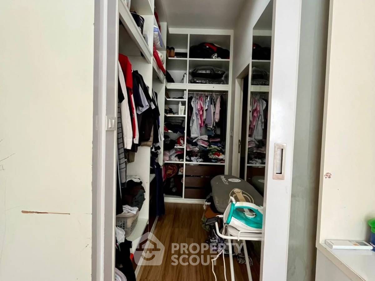 picture 2-BR Condo at The Fourwings Residence in Hua Mak (ID 2578469) - 4/11