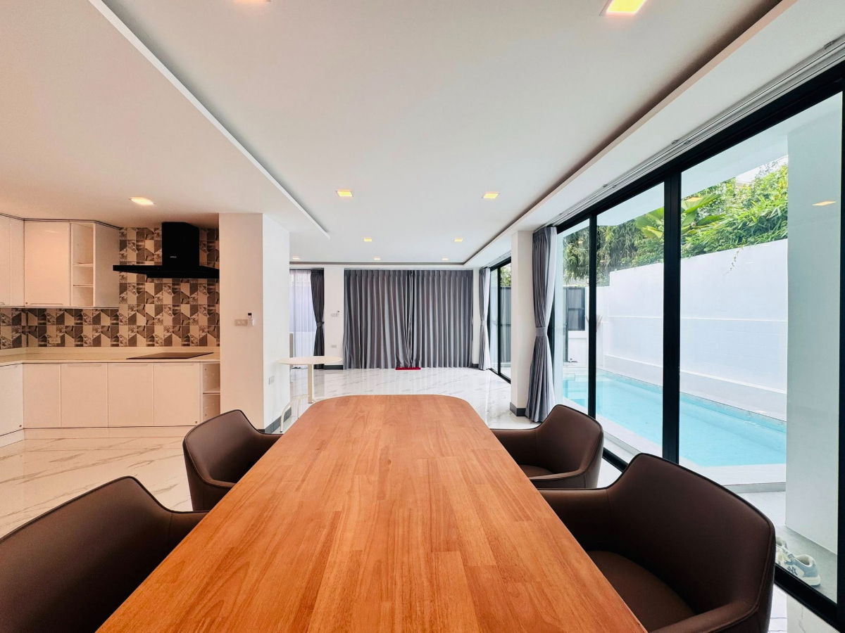 รูป ขายขาดทุน!!! บ้านพูลวิลล่า 5 ห้องนอน 7 ห้องน้ำ ใกล้หาดจอมเทียน เพียง 300 เมตร - รูปที่ 9/27