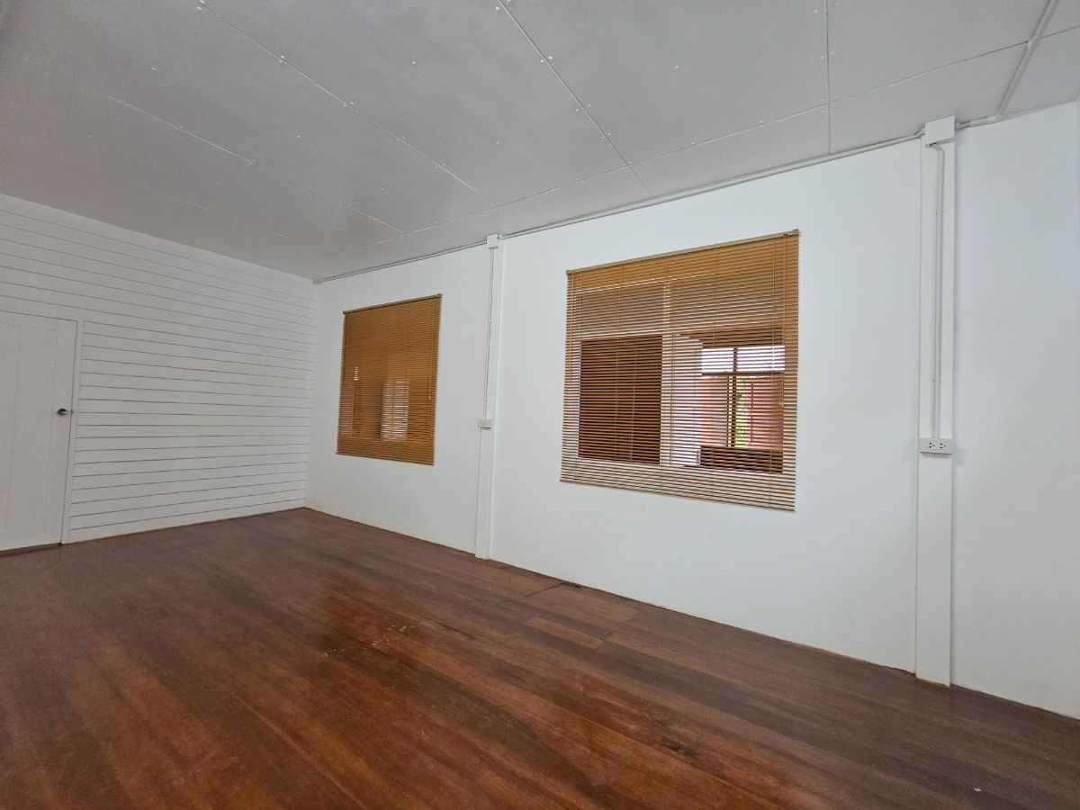 picture Homewhitenearmrtbangkeapetkasemroad - 2/34