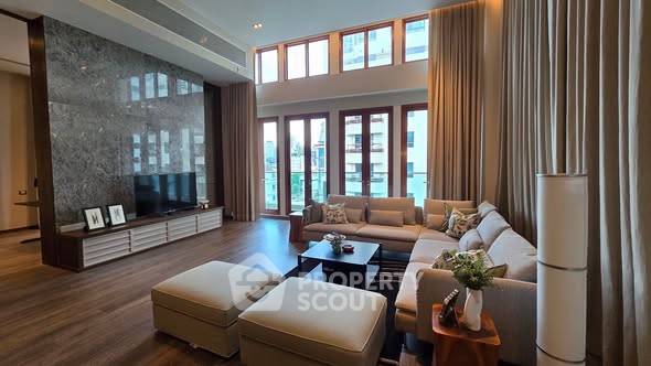 picture 3-BR Condo at The Crest Ruamrudee near BTS Phloen Chit (ID 2580041) - 2/17