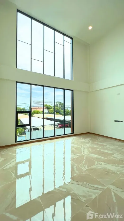 picture 2 Bedroom Townhouse for rent in Lat Phrao, Bangkok 5989790 - 5/13