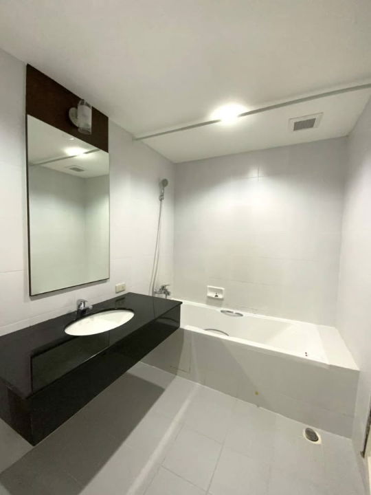 picture Condo for Rent at Acadamia Grand Tower (B6901087) - 4/10