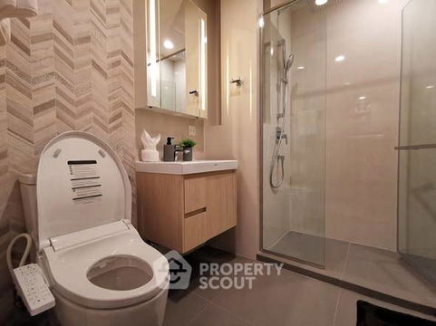 1-BR Condo at Oka Haus Sukhumvit 36 near BTS Thong Lor (ID 2578534)