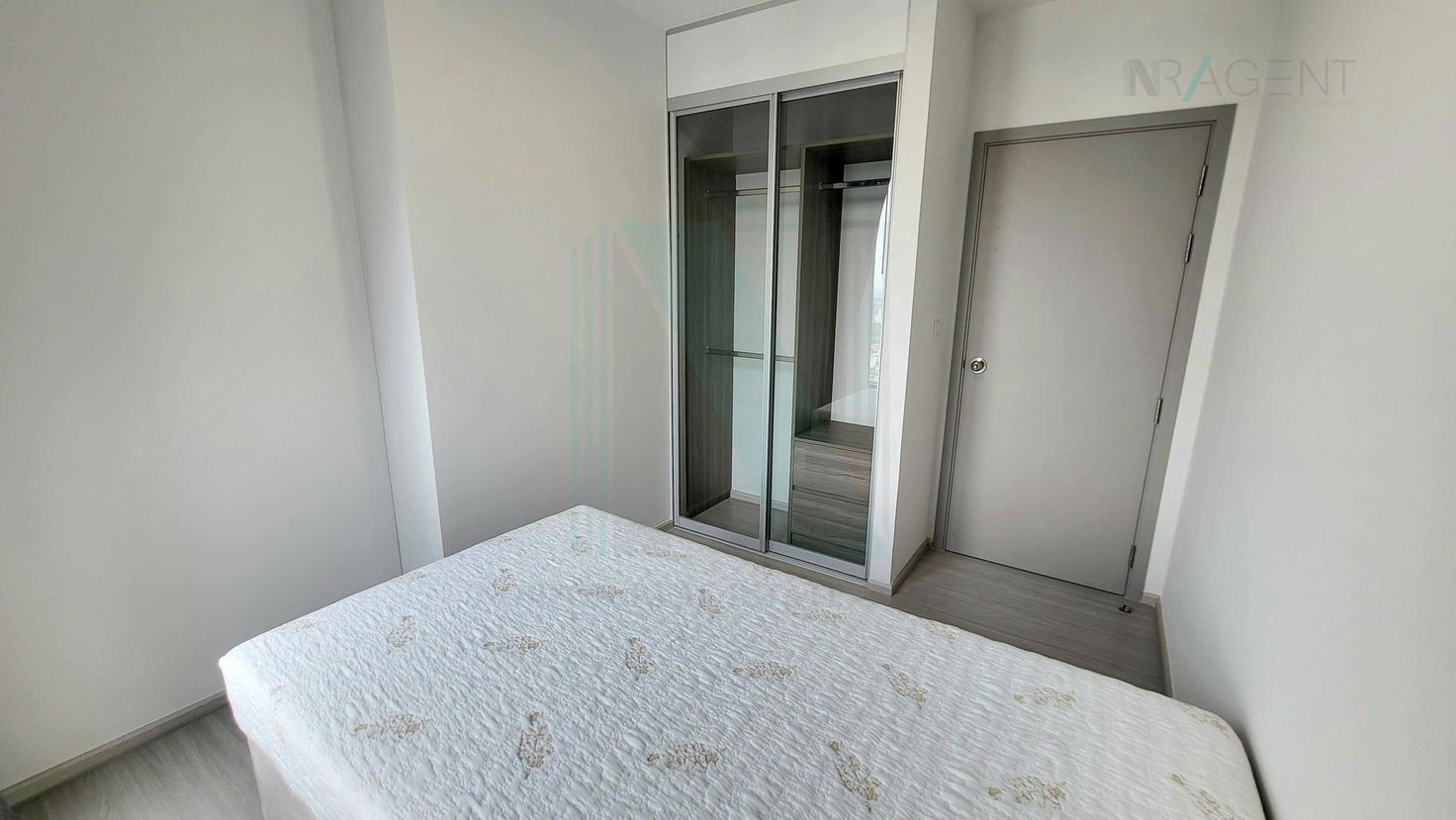 picture For Rent Condo THE PARKLAND PHETKASEM 56 Building B, Floor 28,2 bed room, Room size 75 sqm - 4/8