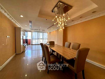 Condos for rent : 3-BR Condo at The Waterford Diamond Tower Sukhumvit near BTS Phrom Phong (ID 2578721)