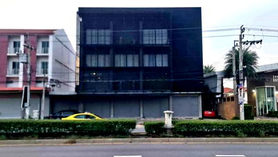 เช่าสำนักงาน เมืองนนทบุรี นนทบุรี : HR3207Prime Commercial Space for Rent | ถนนเลี่ยงเมืองนนทบุรี เชื่อมต่อราชพฤกษ์-พระราม 5  เหมาะสำหรับ Office, คลินิก หรือร้านค้า