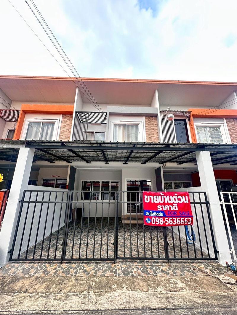 Townhouses for sale : FOR SALE RATCHATHANI 10 KHUBON27 (2.39 M)