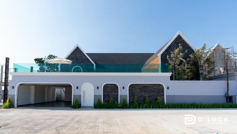 ขายพูลวิลล่าหรูพัทยา สไตล์ยุโรป ชั้นเดียวพร้อมชั้นลอย เริ่มต้น 3 ห้องนอน