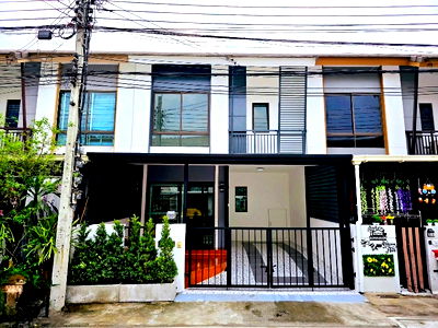 ทาวน์โฮม ถนนคู้บอน : ขายบ้านพฤกษาไพร์ม รามอินทรา-คู้บอน27 แยก60  รีโนเวทใหม่พร้อมเข้าอยู่