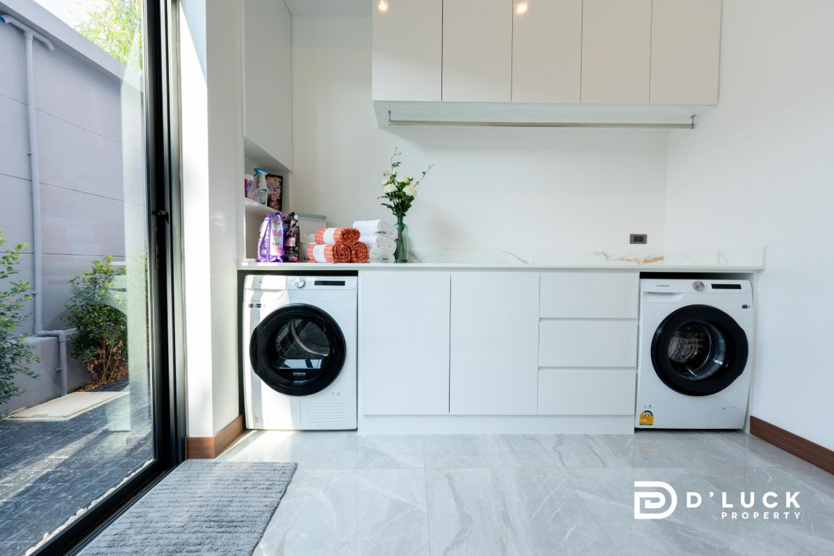 picture Luxury Pool Villa for Sale in Pattaya - European-Style starting 3 bedroom! - 24/32