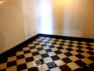 Condos for rent : 2-BR Condo at Le Premier 2 Condominium near BTS Thong Lor (ID 1982077)