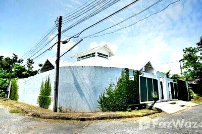 Houses for sale Kathu Phuket : 4 Bedroom House for sale in Kathu, Phuket  1733318