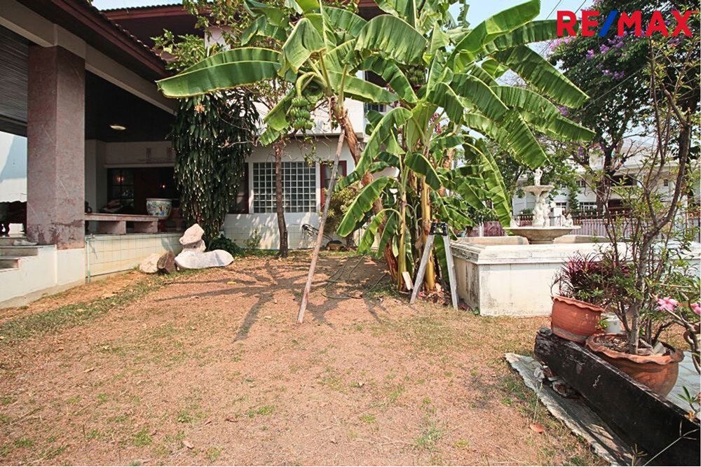 รูป [920091001-1057] บ้านเดี่ยว 2 ชั้น หมู่บ้านโกลเด้นแลนด์ Golden Land โครงการมาตรฐาน - รูปที่ 22/26