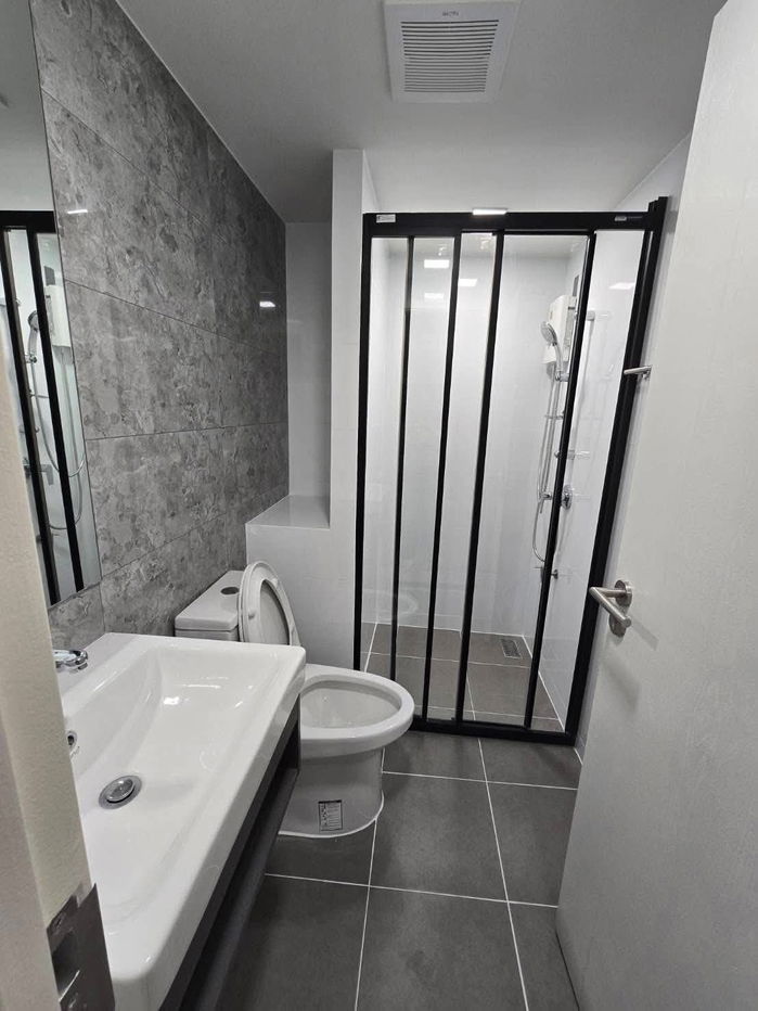 รูป 💮ให้เช่าคอนโด Atmoz Tropicana Bangna ใกล้ MRT ศรีเอี่ยม 26 ตรม.ห้องสวย มีเครื่องซักผ้า เช่าเพียง 9500- - รูปที่ 13/19