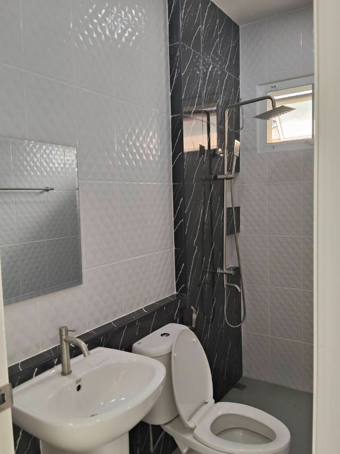 รูป ขายบ้านเดี่ยว!! สร้างใหม่ หลังใหญ่ สไตล์มินิมอล ใกล้ถนนเลี่ยงเมืองลพบุรี - รูปที่ 10/13