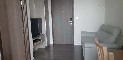 🚩 For Rent Condo WHIZDOM ESSENCE SUKHUMVIT Building 1, Floor 18,1 bed room, Room size 34.00 sqm