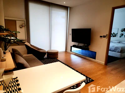 Condos for rent : Right at the Corner with Iconsiam River View 1649734