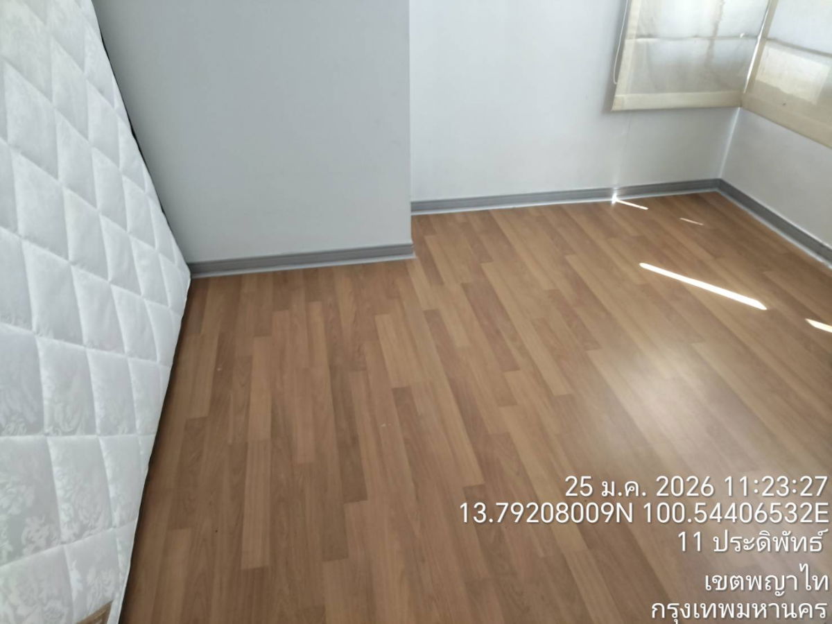 picture 3-Bedroom Condo for Rent, 90 sqm, 27,000 THB/month. Lumpini Place Phahol-Sapankhwai, near BTS Sapankhwai. - 7/16