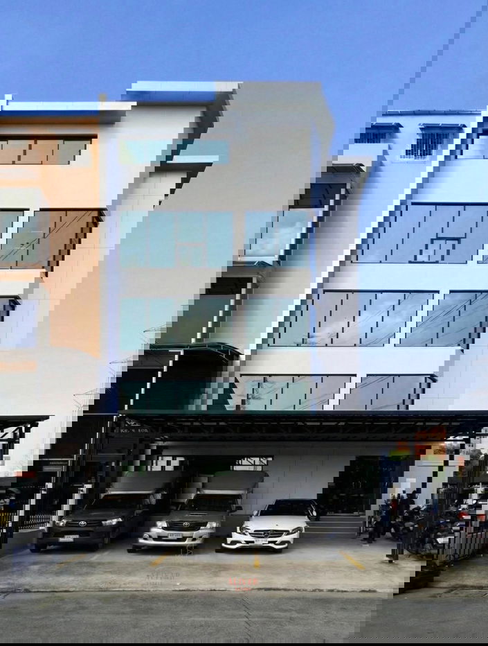 picture RB010126 For rent: 5-story office building, fully furnished, in the Pattanakarn area. Suitable for offices or studios. - 1/24