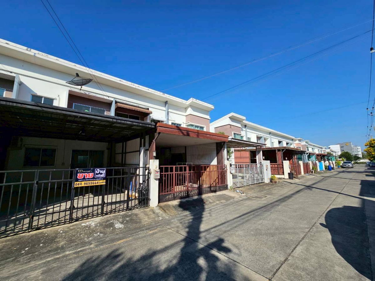 picture For Sale: Townhome at Novoville, Lam Luk Ka Khlong 2 - 11/15