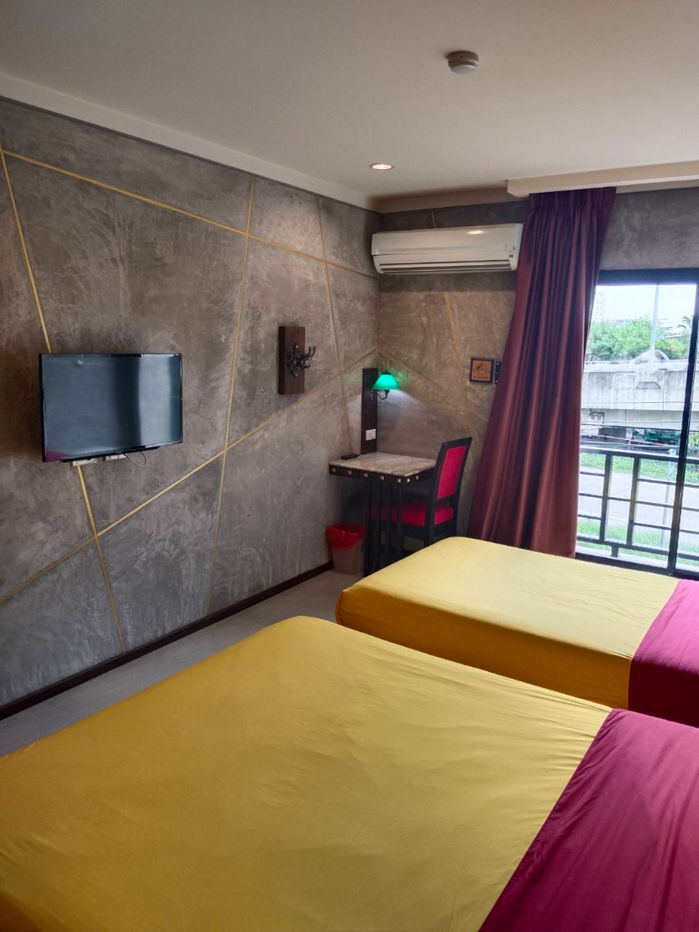 picture Pakping Ingthang Residence & Hotel Premium daily and monthly rental rooms. - 4/15