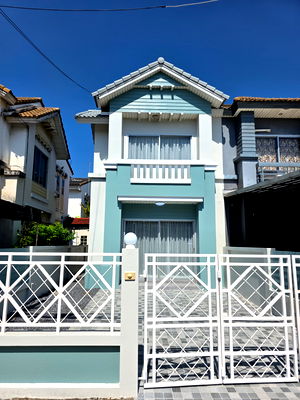 Houses for sale : SF139 For Sale: Poonsinthani 3 Romklao Village, Corner House🥇 Spacious and Airy