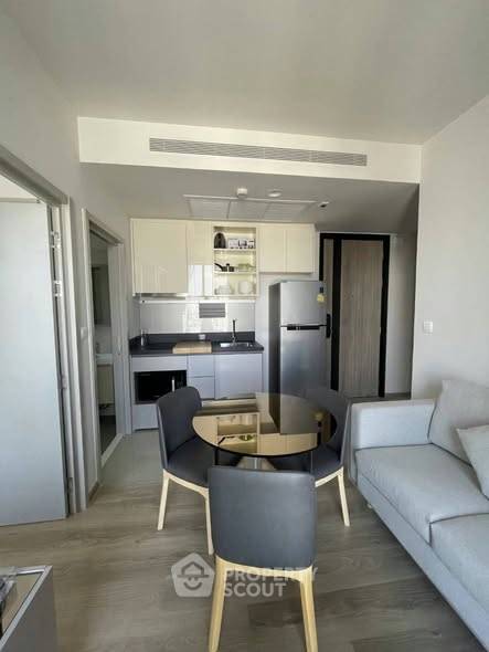 picture 2-BR Condo at Oka Haus Sukhumvit 36 near BTS Thong Lor (ID 2582644) - 4/10