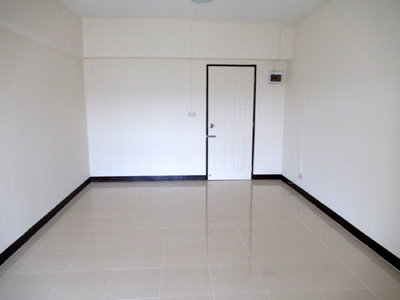 เช่าคอนโด ถนนศรีนครินทร์ : ให้เช่าห้องชุด ลานดาวทาวเวอร์ คอนโดมิเนียม พร้อมเข้าอยู่ได้ทันที ห่างสถานีรถไฟฟ้า BTS ศรีเทพา เพียง 1.4 กม. ราคา 2,000 บาทต่อเดือน