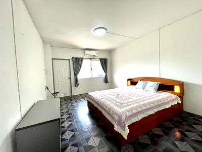 เช่าคอนโด ถนนอินทามระ : ให้เช่าคอนโดรัชดาเพลสทีจ ลาดพร้าวสุทธิสาร 