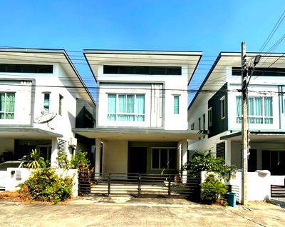 บ้านแฝด กรุงเทพมหานคร : ขายบ้าน ม็อตโต กาญจนาภิเษก-พระราม 2 (Motto Kanchanapisek Rama2) ราคาถูก ทำเลศักยภาพ เหมาะอยู่อาศัย ลงทุน และรีโนเวท