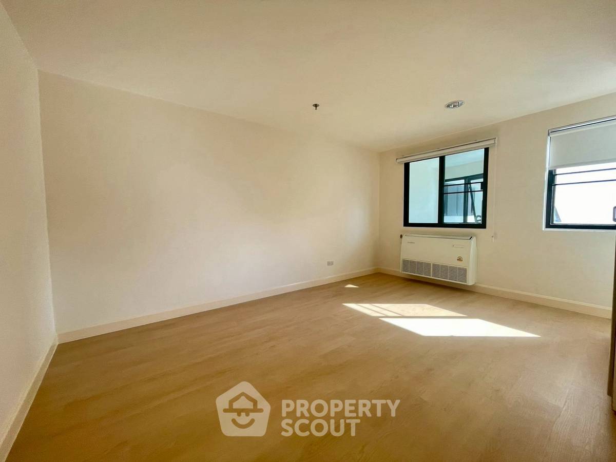 picture 3-BR Condo at Kiarti Thanee City Mansion Condominium near MRT Phetchaburi (ID 2578544) - 11/17