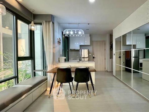 1-BR Condo at Rhythm Sukhumvit 42 near BTS Ekkamai (ID 2580004)