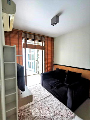 เช่าคอนโด MRT พหลโยธิน : คอนโด 1-ห้องนอน ที่ ไอดีโอ ลาดพร้าว 17 ใกล้ MRT รัชดาภิเษก (ID 995460)