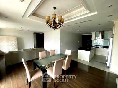 Condos for sale Din Daeng : 2-BR Condo at Kes Ratchada near MRT Thailand Cultural Centre (ID 1162383)