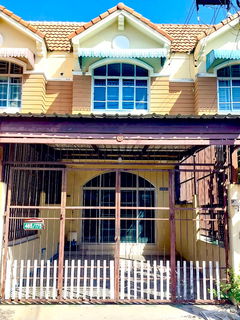 ทาวน์เฮาส์ 2 ชั้น ราคาพิเศษ 2,100,000 บาท