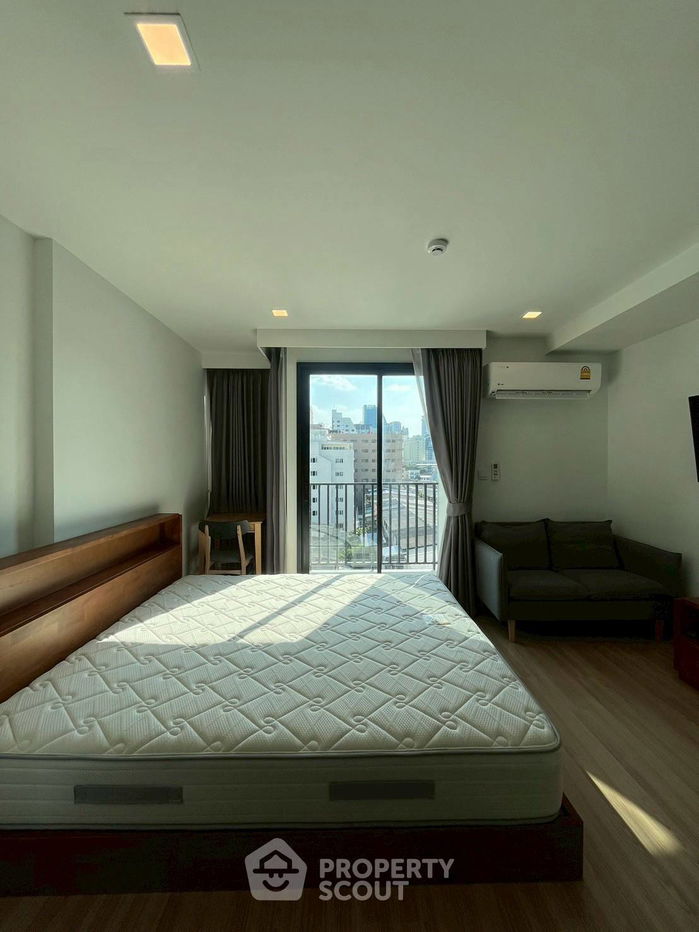 picture 1-BR Condo at Maestro 07 Victory Monument near BTS Victory Monument (ID 2581032) - 2/12