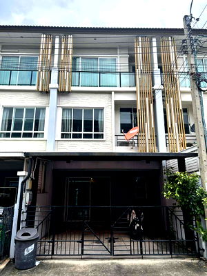 Townhouses for rent Nonthaburi :  3-storey Townhouse for rent,  Muang Thong Thani, near expressway, MRT Pink line
