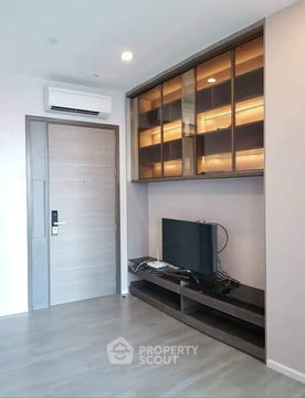 1-BR Condo at The Room Sukhumvit 69 near BTS Phra Khanong (ID 2580078)