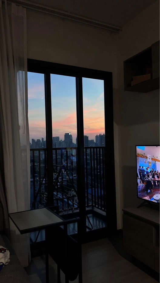 รูป The BASE Phetchaburi–Thonglor ขนาด 33 ตร.ม. ห้องมุม ใกล้ MRT เพชรบุรี และ BTS ทองหล่อ - รูปที่ 3/7