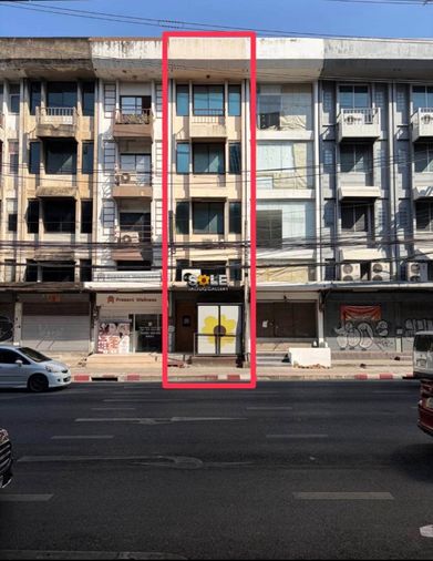 WS6496 🏢 ให้เช่าอาคารพาณิชย์ 4 ชั้นครึ่ง ทำเลทอง สี่แยกรัชดา – ห้วยขวาง เพียง 40,000 บาท / เดือน