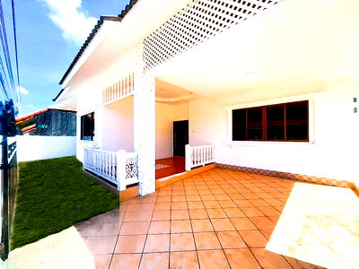 Houses for rent Chonburi : Detached House for Rent 3 BR Nern Plub Wan East Pattaya