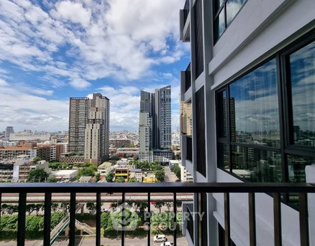 1-BR Condo at Fuse Sathorn-Taksin near BTS Wongwian Yai (ID 2585466)