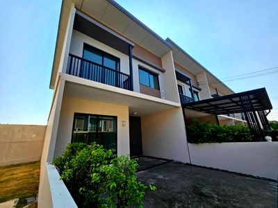 ทาวน์โฮม สมุทรปราการ : ขายบ้านทาวน์โฮม  เมททาวน์ บางนา 