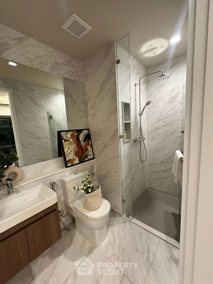 picture 3-BR Condo at Rhythm Charoennakhon Iconic near BTS Krung Thon Buri (ID 2579500) - 5/6