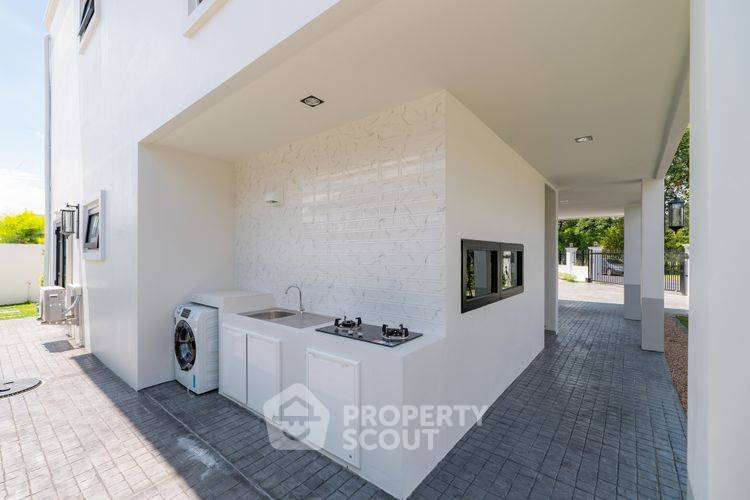 picture 3-BR Villa in Talat Khwan (ID 2426859) - 14/16