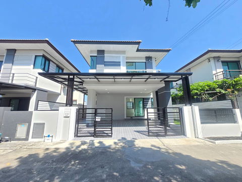 บ้านแฝดหลังใหญ่ ตกแต่งใหม่ทั้งหมด ทำเลดี ราคาถูกคุ้ม หมู่บ้านฟ้าปิยรมย์ เฟส 11 เนสโต้ ซ.16 ลำลูกกา คลอง6 ปทุมธานี