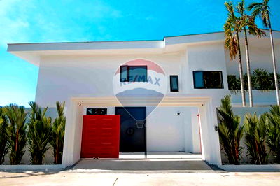 บ้านเดี่ยว ชลบุรี : [920611001-463] บ้านหรูชลวิลล่า, 8นอน8น้ำ, สระส่วนตัว!